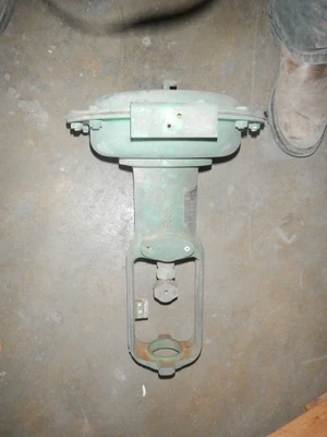 Fisher 657R Size 30 Actuators