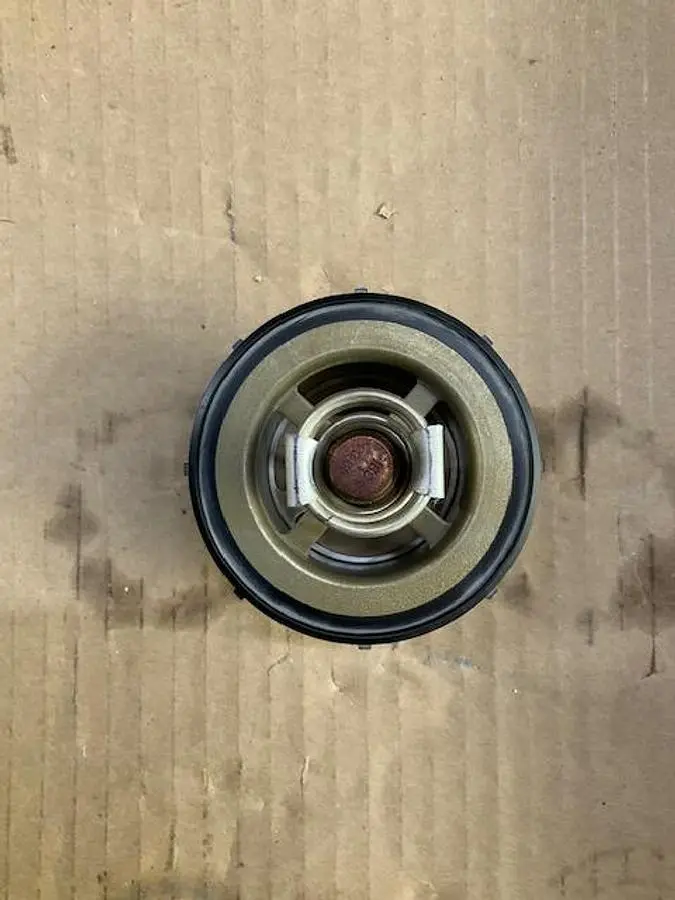 Cummins Thermostat PN 2882757