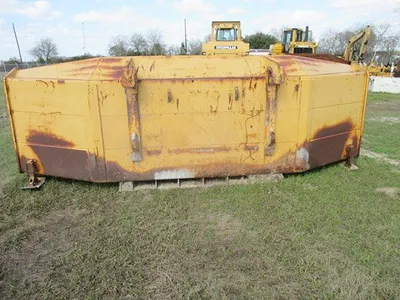 - Caterpillar 988