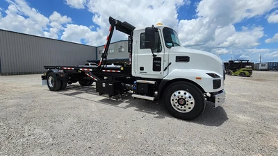 New | in-Stock 2027 MACK MD6 Rolloff Trucks Texas US | Roll Off Truck World #1491880