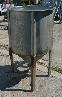 SPC9095  Tank 70 gallon vertical tank, Stainless Steel, conical