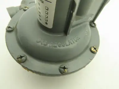 Invensys 043 Gas Service Regulator Green 6"-14" W.C. 1/8" Orifice 125psi Max