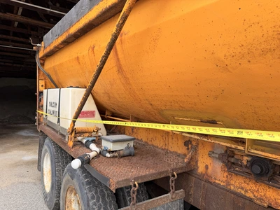 Used 1997 FORD LT9513 6X4 Dump trucks Michigan US | Miedema Asset Management Group #1437088