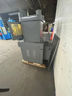USED M&N 200 TON