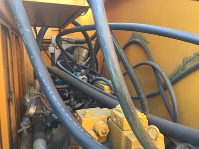 Salvadori Hercules  Large EarthMoving size Tyres  Debeader Machine