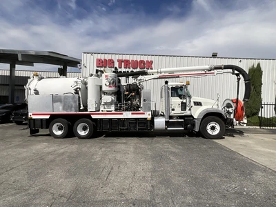 Used 2017 MACK GU713 Hydro Excavators California US | Big Truck & Equipment #1412222