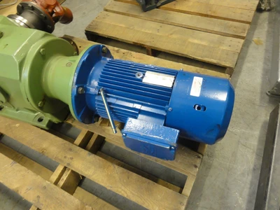 USED SEW EURODRIVE K96LR132S/M