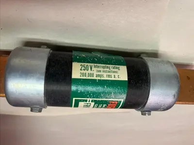 New | in-Stock COOPER BUSSMANN FRN-200 Miscellaneous Equipment (Electrical & Power) | Surplus Asset Holdings #1197216