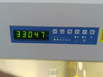 Used _UNKNOWN_ _UNKNOWN_ Biosafety Cabinets California US | R&D Laboratory Equipment #1304785