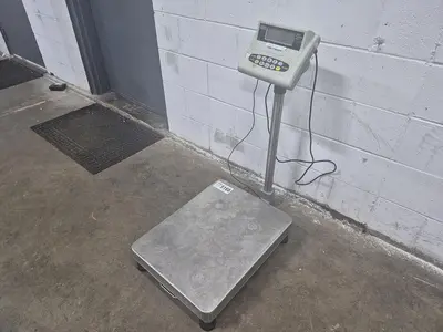 Uline Deluxe Platform Scale
