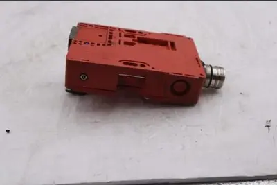 Used _UNKNOWN_ _UNKNOWN_ Relays & Switches Pennsylvania US | Global Equipment International, LLC #1438009