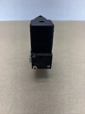 NEW Parker PCS2406-02-D24DL