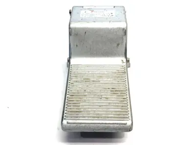 4730230011JP | Jupiter Pneumatics  3/2 Way Foot Pedal Valve 0-128 PSI - Used