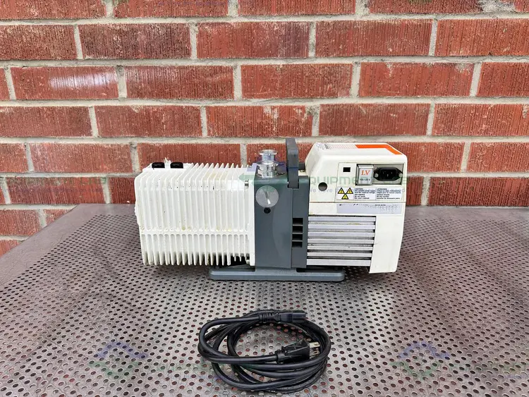 Used ADIXEN UNKNOWN MODEL ROTARY VANE VACUUM PUMP 220/240V Pumps California US | Equipment Lab #489431