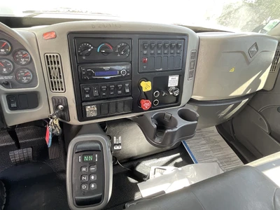 Used 2013 INTERNATIONAL 7500 Bucket (boom) trucks California US | Big Truck & Equipment #1412274