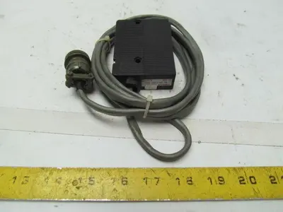 Visolux RL20-7/28-1303 Photoelectric Sensor W/ 5 Pin Cable 10-30V