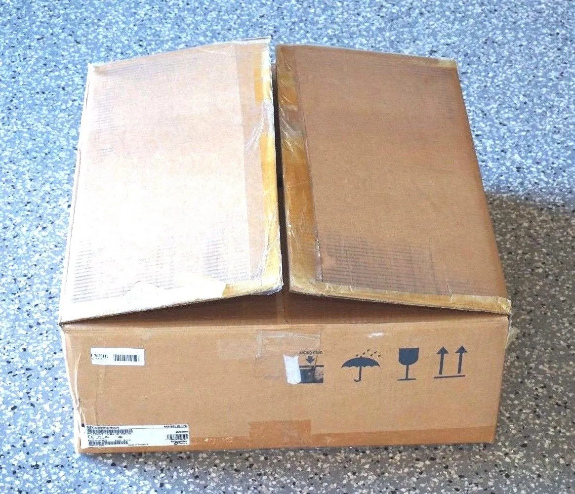NEW SCHNEIDER ELECTRIC MPCNB20NNN00N OPERATOR INTERFACE 12 IN.