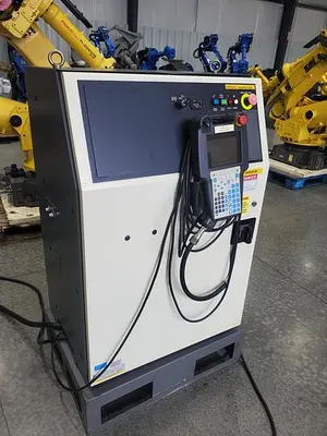 USED 2012 FANUC R-2000IB/210F