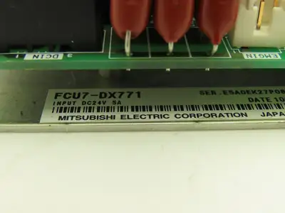 Mitsubishi FCU7-DX771 Control Card for Operator Interface Unit 24VDC 5A