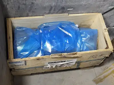 NEW KOMATSU EG3033