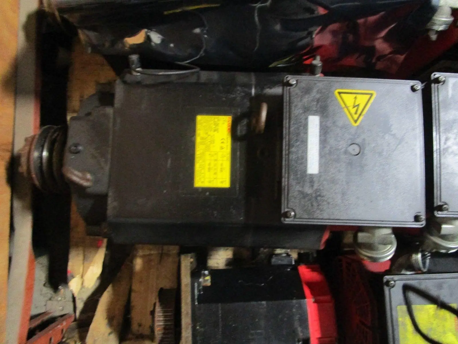 USED Fanuc A06B-0827-B200