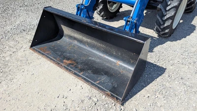 USED 2011 NEW HOLLAND T4.75