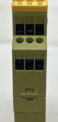 USED PILZ P2HZ-X3-24VDC-2N/O-1N/C