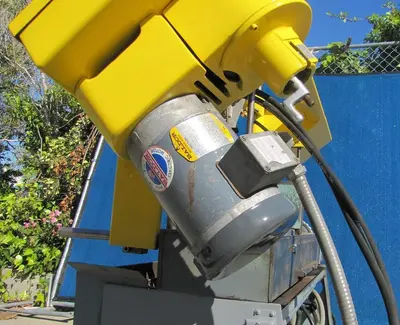 W. F. Wells and Sons Horizontal Band Saw Bandsaw with Coolant Pump & New Blade