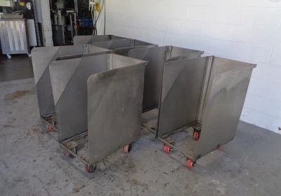 Used UNKNOWN _UNKNOWN_ Distribution and Warehouse Trolleys California US | BakeryEquipment.com #1554205