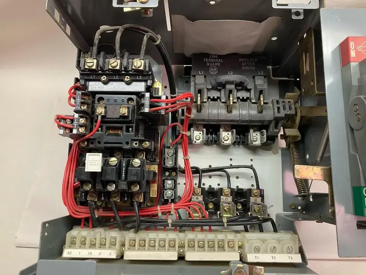 Used ALLEN-BRADLEY 2112B Starters | Surplus Asset Holdings #1204510