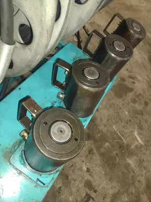 40 TON MODERN HYDRAULICS 4 CYLINDER PORTABLE HYDRAULIC DIE SETTING & SEPARATING SYSTEM: STOCK #23773