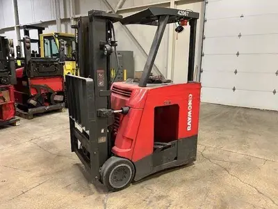 Used RAYMOND 415C30TT Narrow Aisle Forklifts Illinois US | Somerset Equipment Sales #1546209