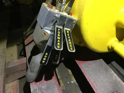 Yale BAW1-32RT25S2 Pneumatic Hoist 2000 lb / 1 Ton Capacity 25 fpm Speed