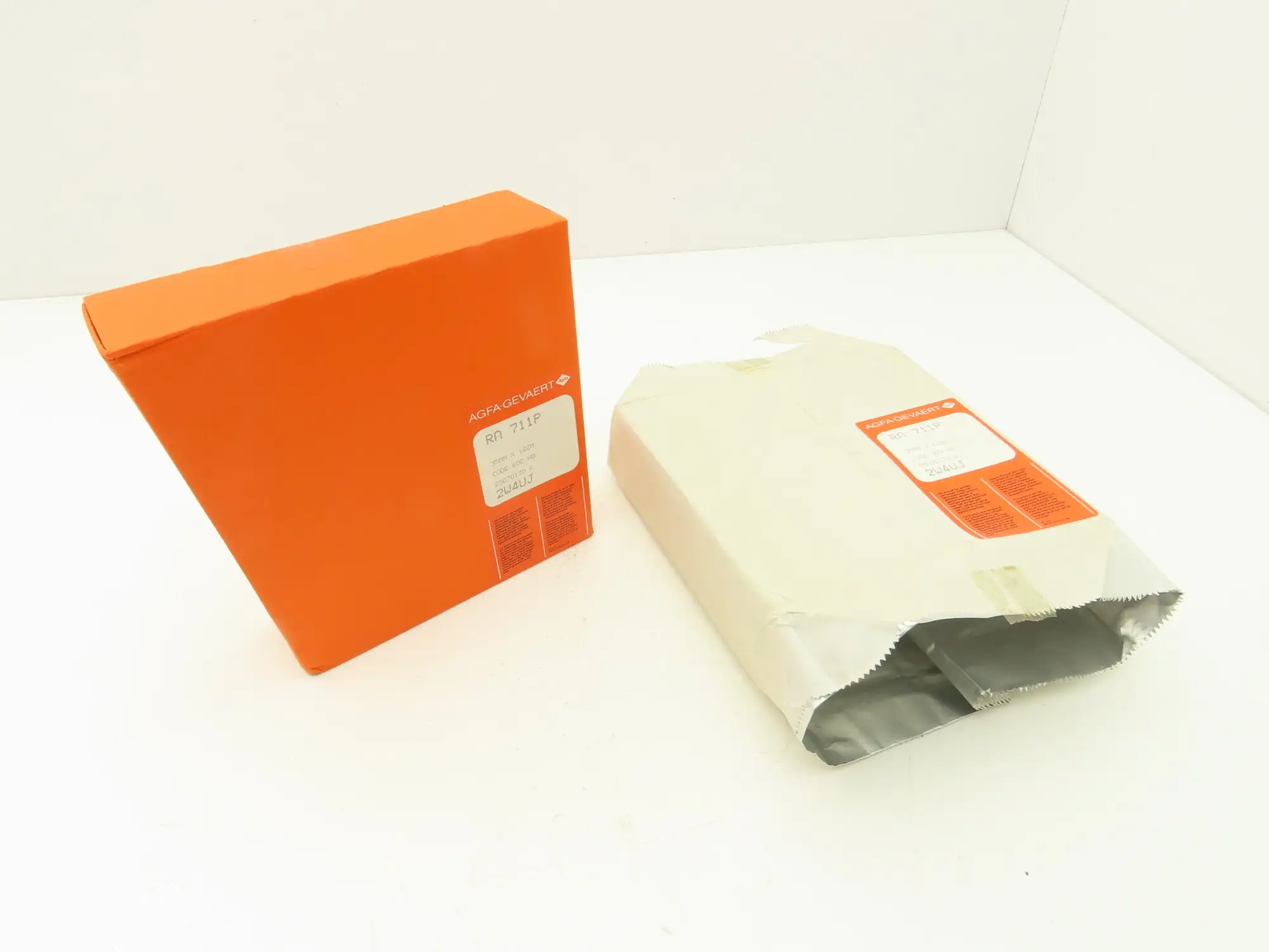 AGFA-GEVAERT RA 711P Vintage Camera Film 35mm x 122M Roll 600 HD Photography