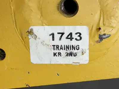 USED KOMATSU 561-40-61541