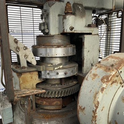 Courtoy 20 Head Rotary Tablet Press R33