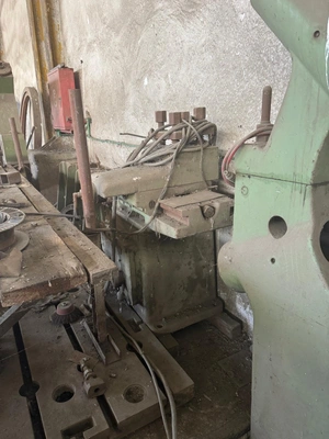 Used _UNKNOWN_ _UNKNOWN_ Facing Lathes BG | TBS Machines #1302395