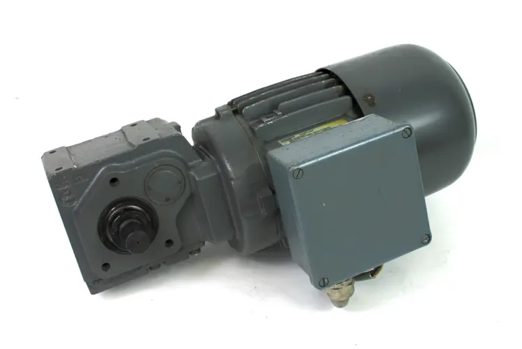 Used FLENDER CA10-M1B2-P5/2N Speed Reducers | Industrial Parts R Us Inc. #365708