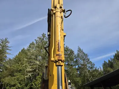 USED 1996 CATERPILLAR 325L