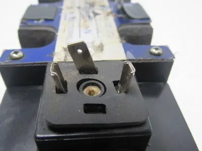 Camel Precision WH43-G03-C2-A240 Solenoid Operated Directional Valve 240V Coil