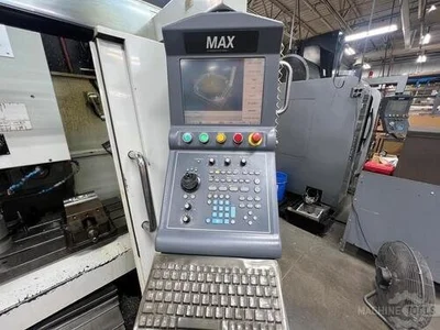 USED 2011 HURCO VM10