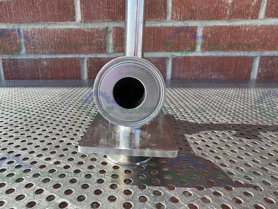 USED ITT PURE FLO ADVANTAGE 6 -WAY DIAPHRAGM VALVE W/ 1" TO 3/4" SANITARY FITTING