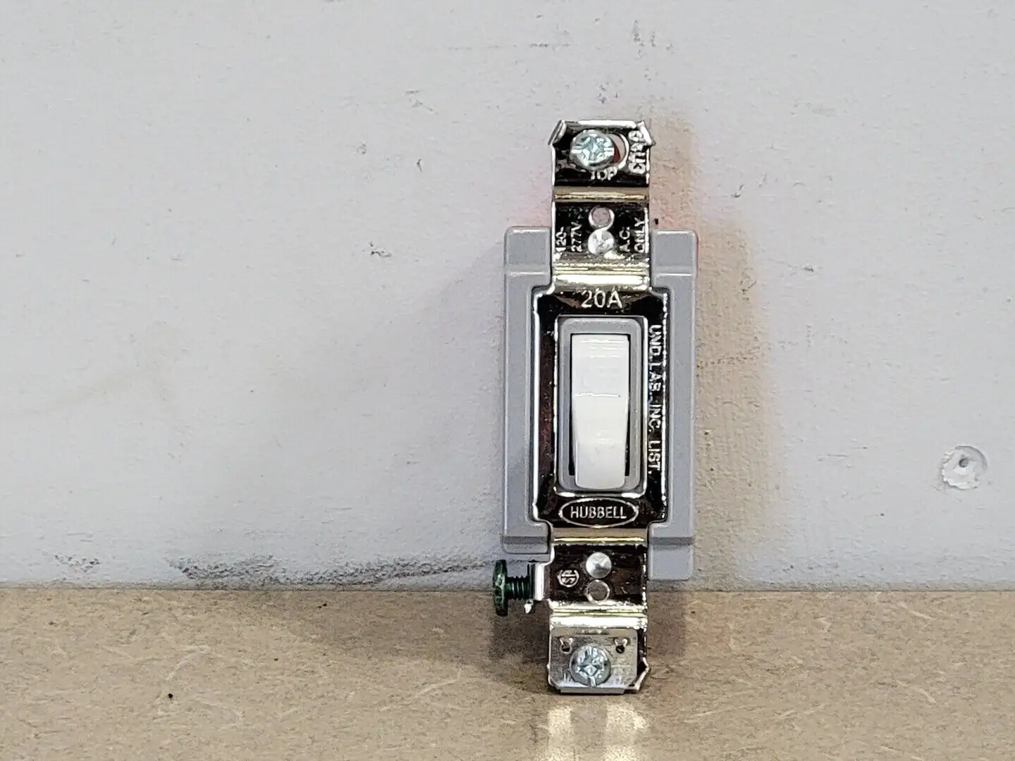 20A 120/277V Toggle Switch