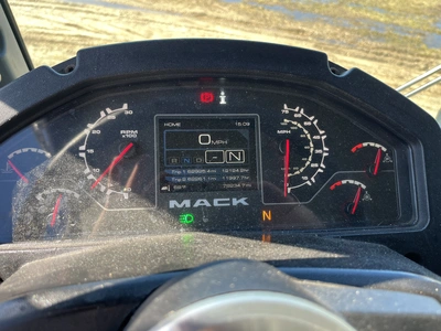 USED 2018 MACK LR613 REFUSE