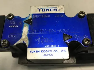 USED YUKEN DSG-01-2B2-D24-6090