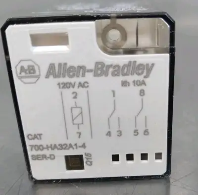 Allen-Bradley 700-HA32A1-4/D Relay Loc4E7