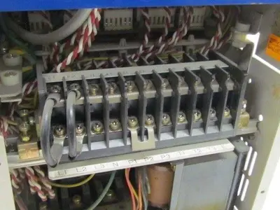 Yaskawa Saftronics CIMR-H5.5B.D05 7.5HP HII 460V Series Drive
