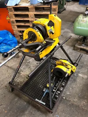 USED REMS PIPE & BOLT THREADING