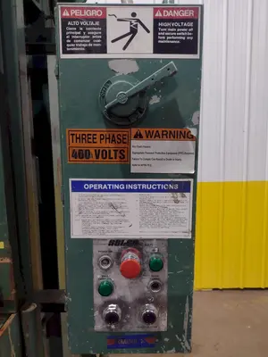 60" X 30" X 48" SELCO MODEL #V5-HD-LP HYDRAULIC VERTICAL BALER