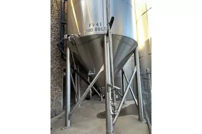 USED JV NORTHWEST 12,500 GALLON